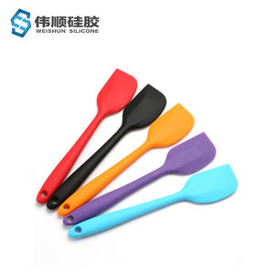 廚房用硅膠制品怎么選，硅膠制品選擇【全網(wǎng)聚焦】